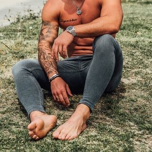 Light Grey Jeans - Non-Ripped. Size 32 Regular.